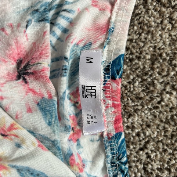 Beach cover up romper - Picture 2 of 2